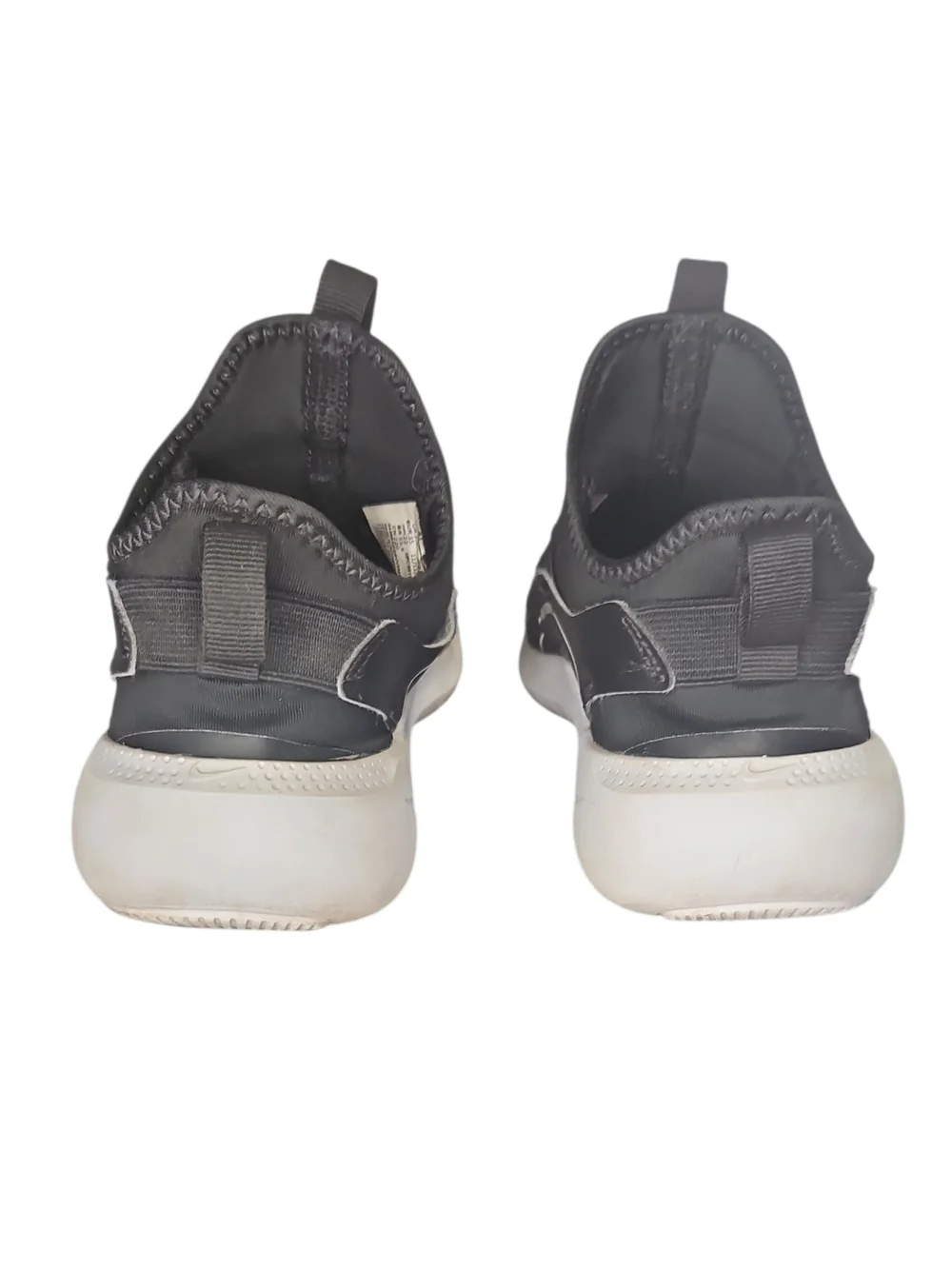 Nike Boys Flex Runner 4 Slip-On Athletic Sneakers in Black and White Size 3